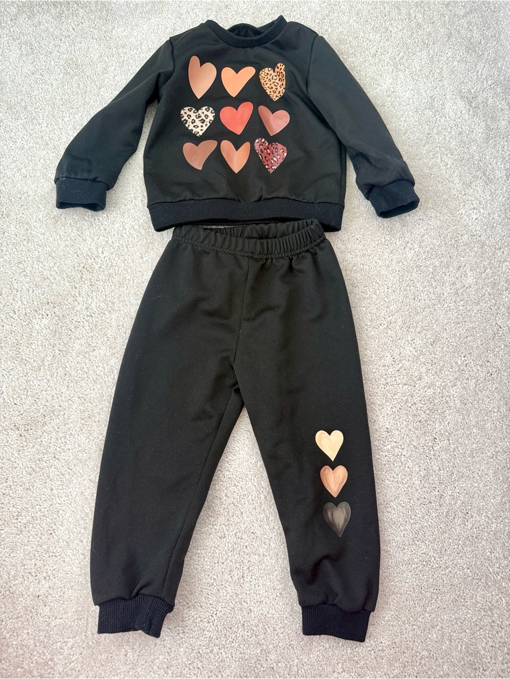 Kids Black Heart Sweatpants & Sweatshirt Matching Set